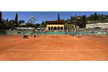 Immagine del campo centrale da tennis dell'Hanbury Tennis Club